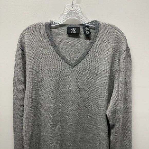 Calvin Klein Men's Merino Wool Blend V-Neck Sweater | Gray Size Large - Picture 2 of 12